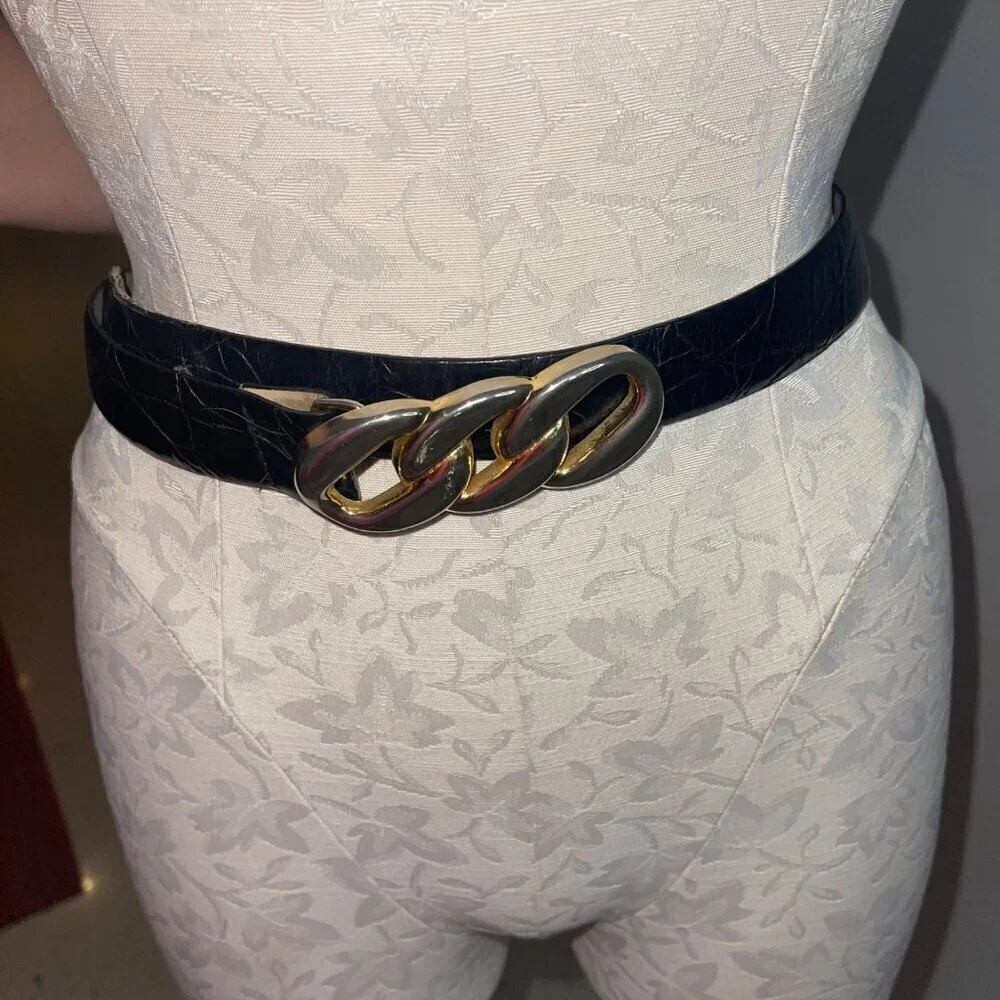 Arrivanto Vintage Womens Belt Size M Black Buckle Croc Embossed Calf Leather